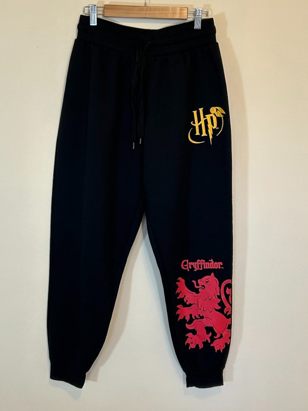 Wizarding World of Harry Potter Gryffindor Joggers Black Size M
